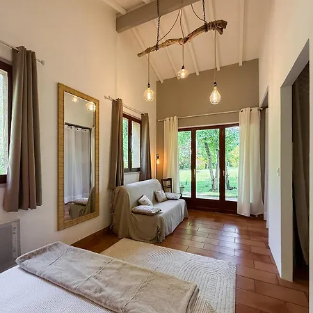 La Petite Maison Au Grand Parc Casa de Férias