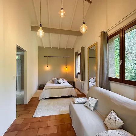 La Petite Maison Au Grand Parc Casa de Férias *